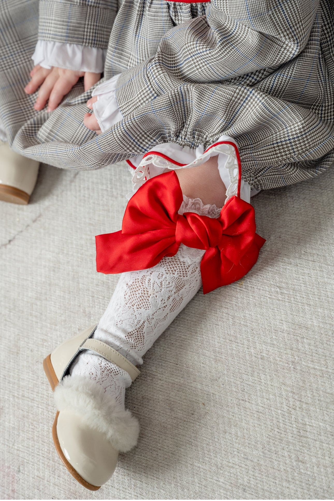 Lola Lace Socks with Satin Bows - Petite Maison Kids