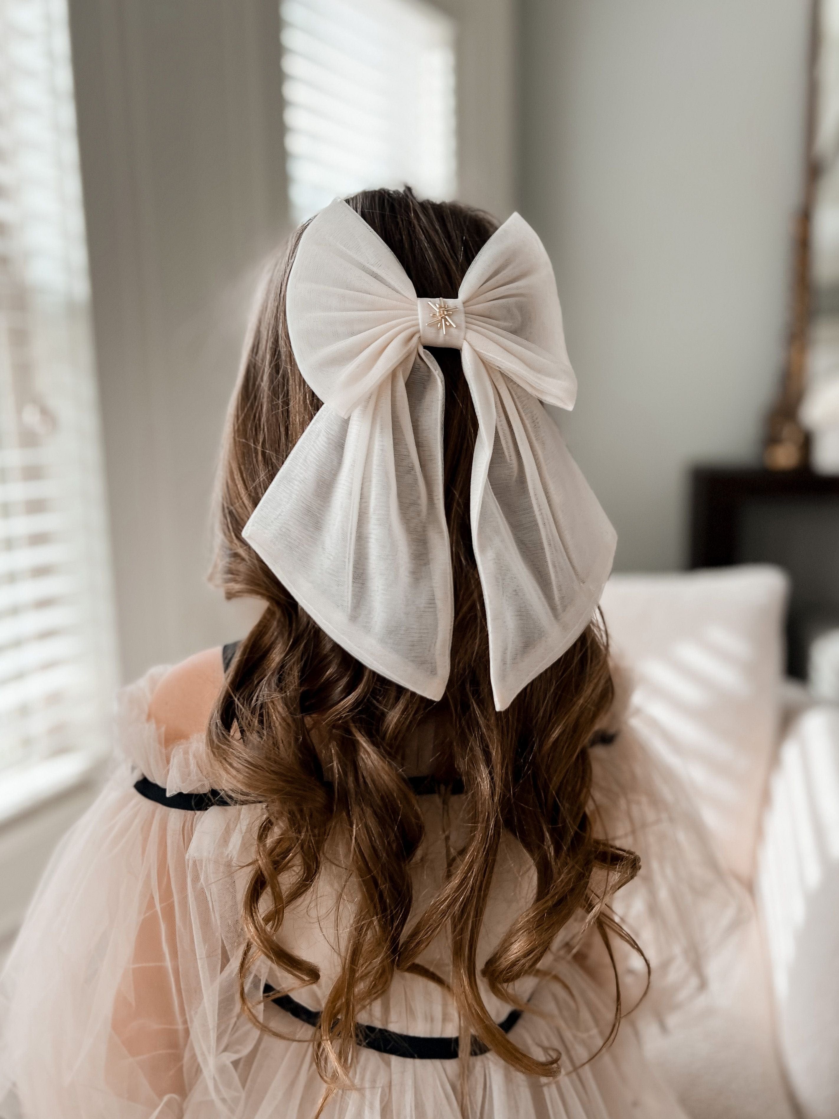 Fira Gold Star Hair Bow - Petite Maison Kids