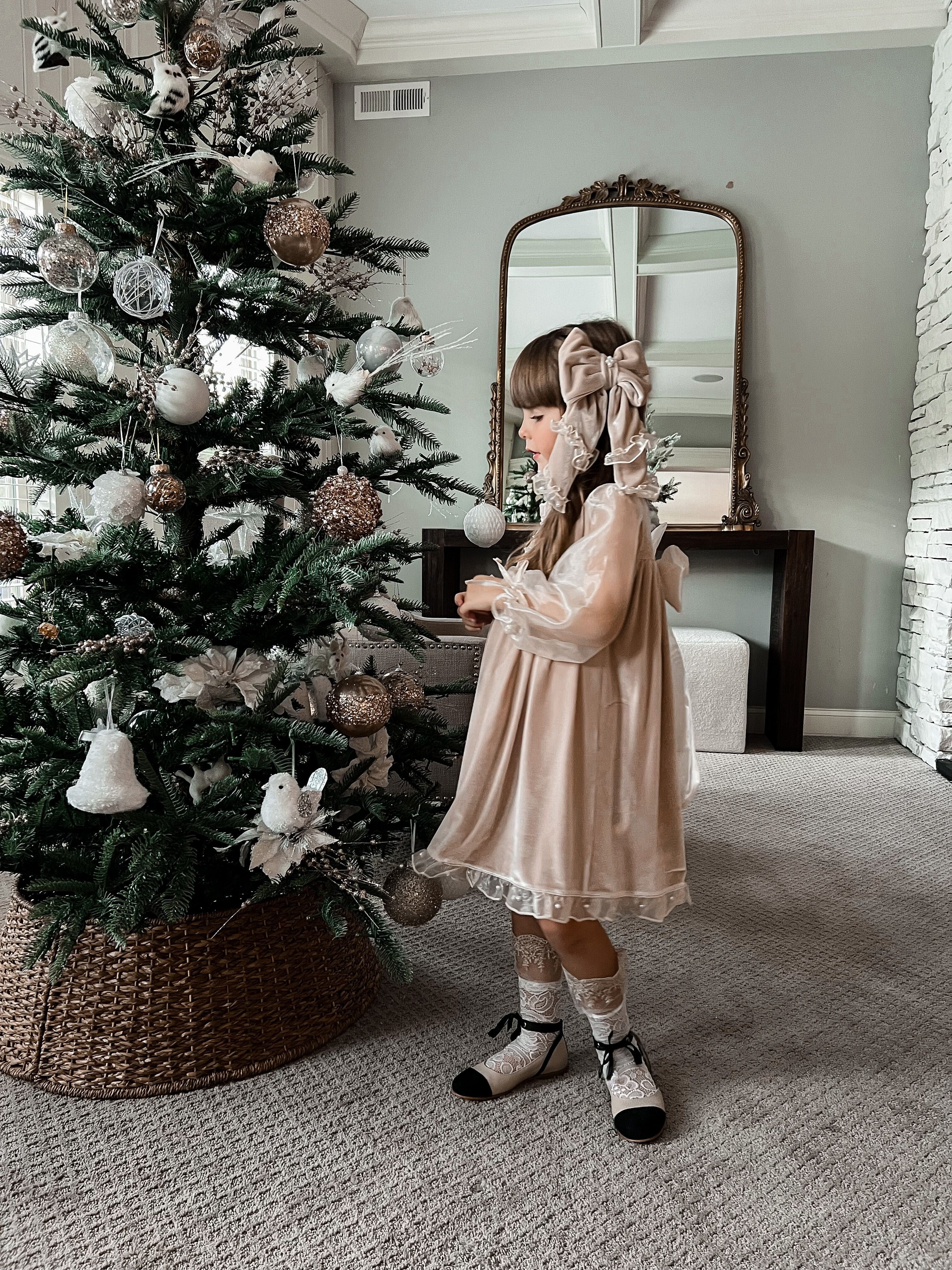 Helena Velour Hair Bow - Petite Maison Kids
