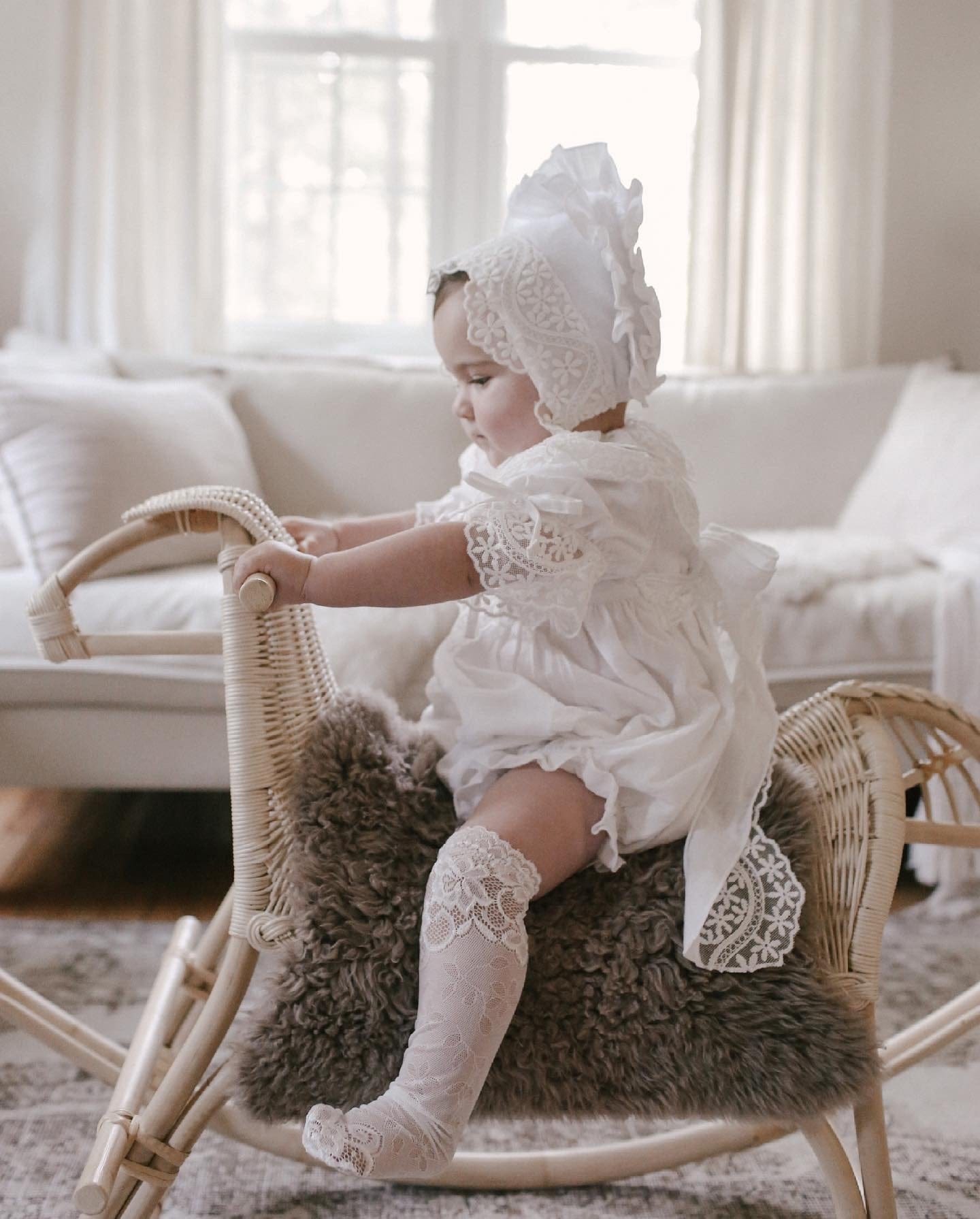 Katherine Embroidered Linen Bonnet - Petite Maison Kids