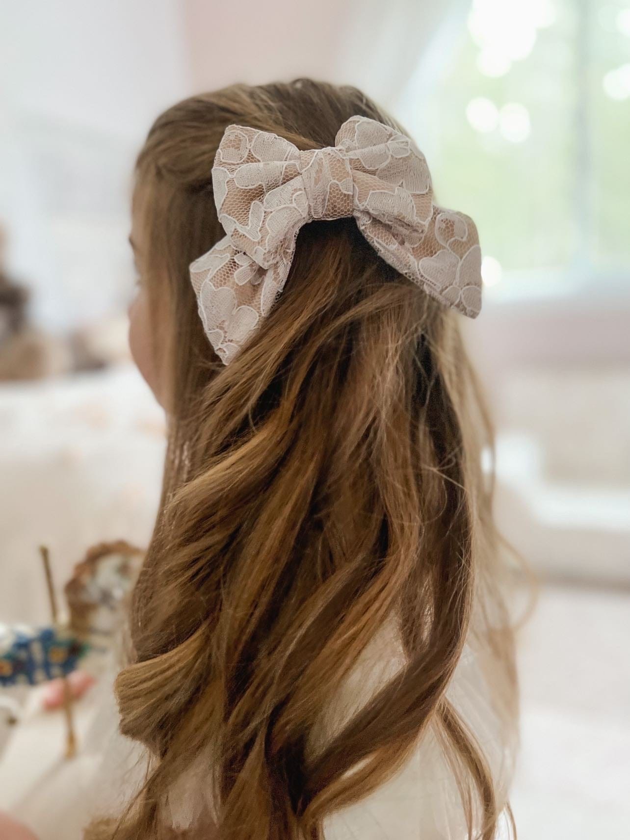 Dove Petite Hair Bow