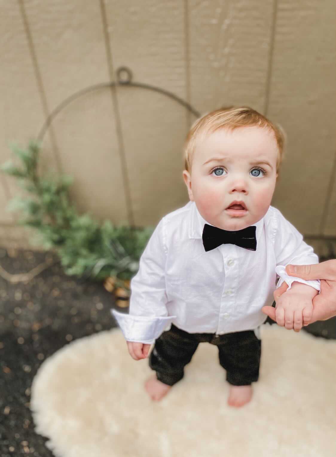 Black Velvet Bow Tie - Petite Maison Kids