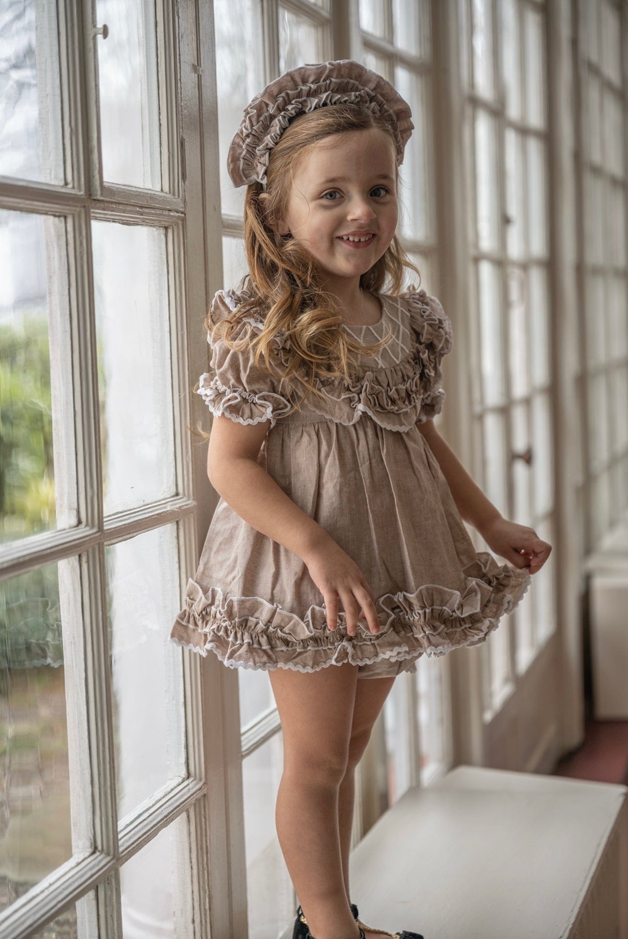 Ashlyn Vintage Ruffle Headband - Petite Maison Kids