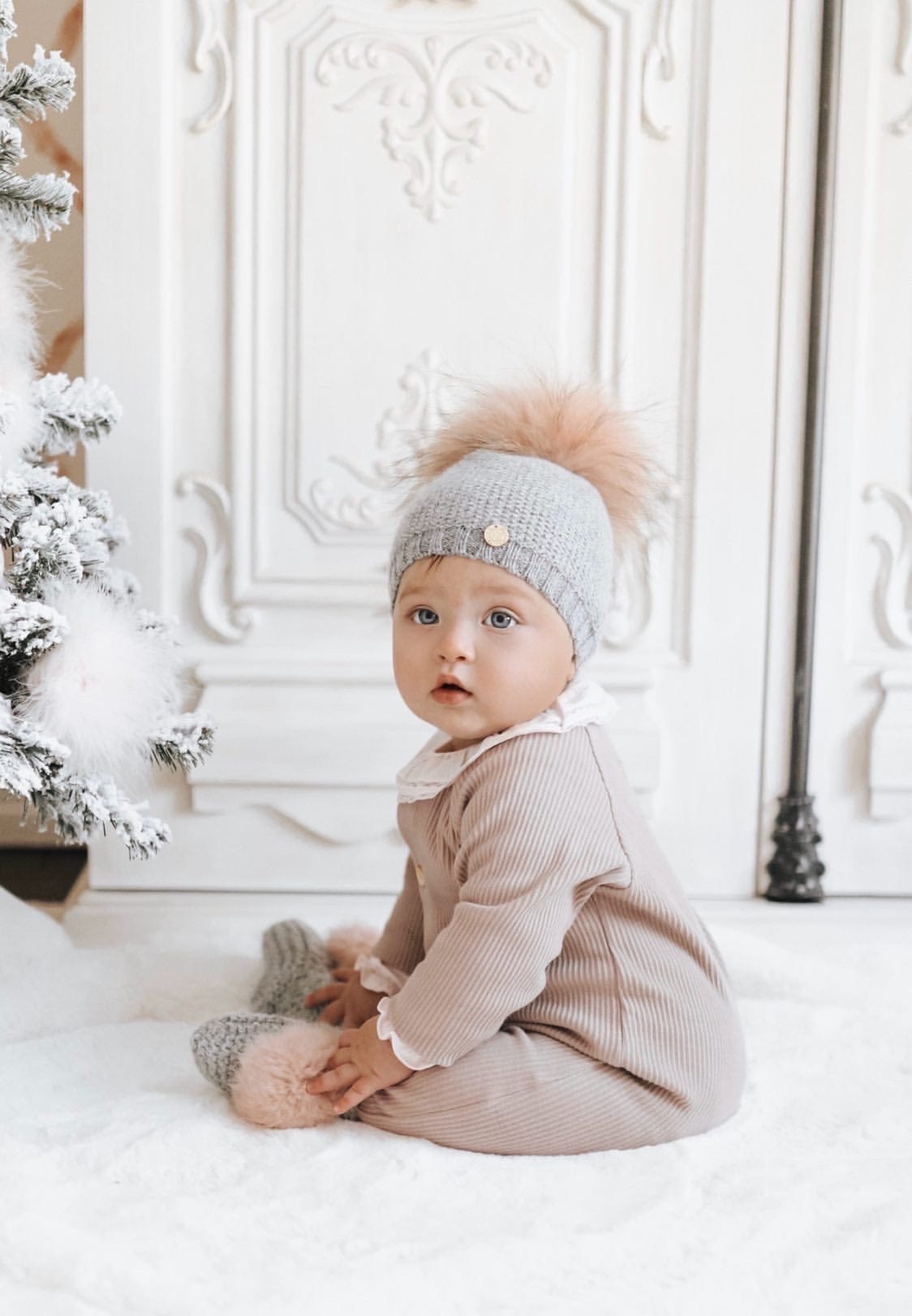 Angora Pom Pom Booties - Petit Maison Kids