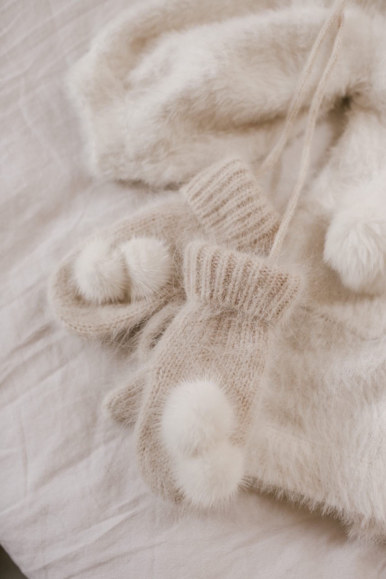 Cashmere Cream Mittens - Petite Maison Kids